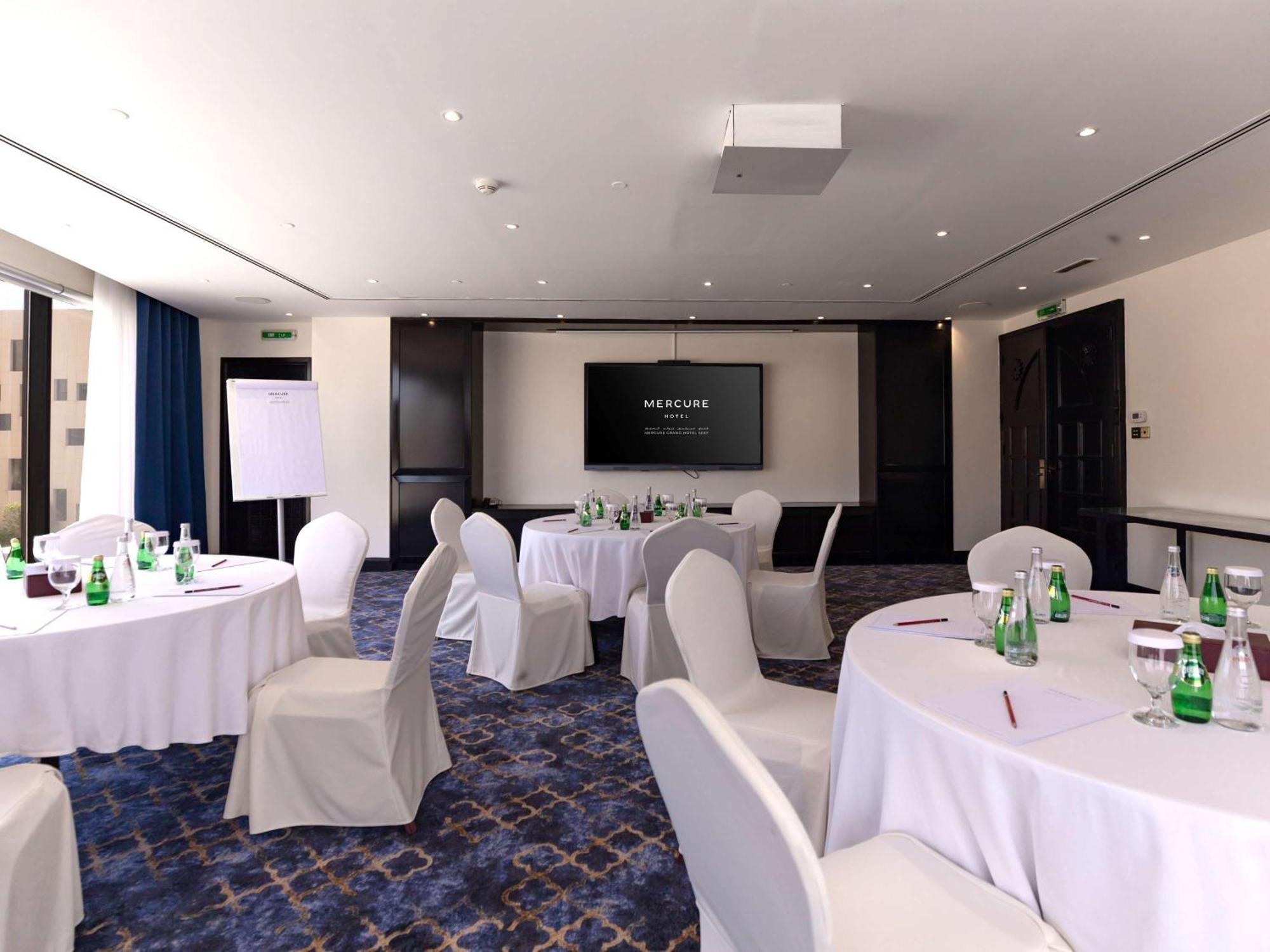 Mercure Grand Hotel Seef - All Suites Manama Exterior foto